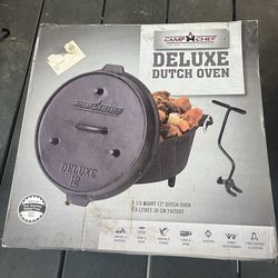New Camp Chef 12 inch deluxe Dutch oven