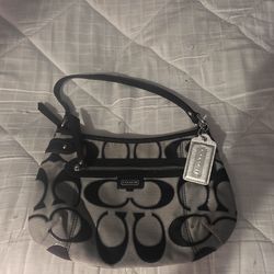 Authentic Coach Purse Excellent Condition