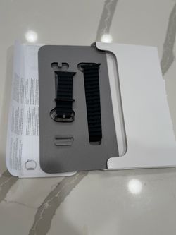 Apple - 49mm Ocean Band - Black Titanium Finish - Black