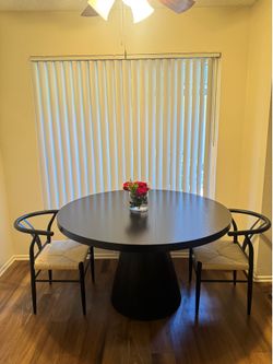 Dinning Table
