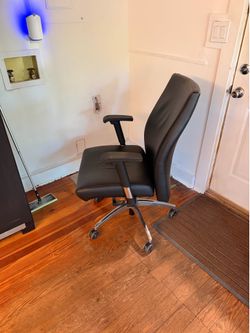 New office chair