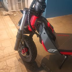 New Segway Zt3 Pro! For Adults .800 obo !