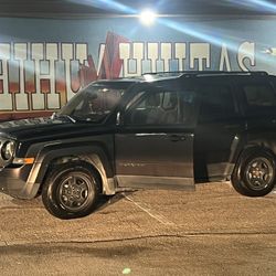 2016  Jeep Patriot  Standar Millas 134 Mil Millas
