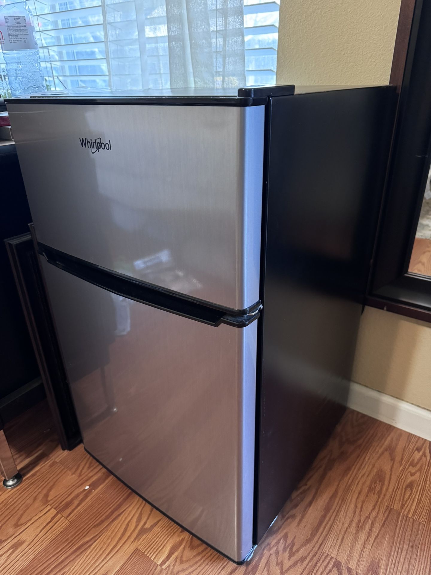 Whirlpool Mini Fridge