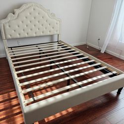 Queen Size Bed Frame Very Clean. In New Condition 