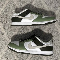 Nike Dunk Low ‘Oil Green’