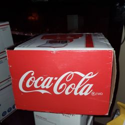 Coca-Cola Mini Fridge.  4L/6 Cans (New)