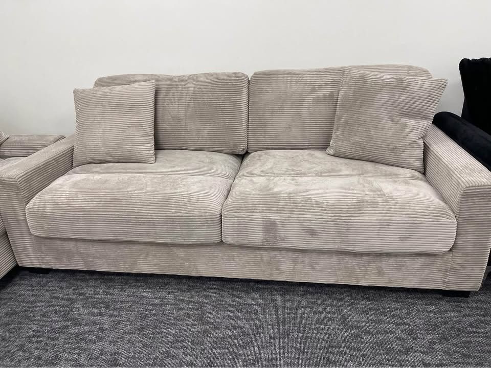 🚨🚨Save PRICE is Real !!! 🚨🚨Save PRICE is Real !!!!$699 Sofa & loveseat sets !!