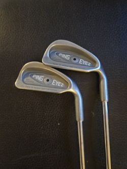 ping eye 2 black dot 3 @ 4 irons