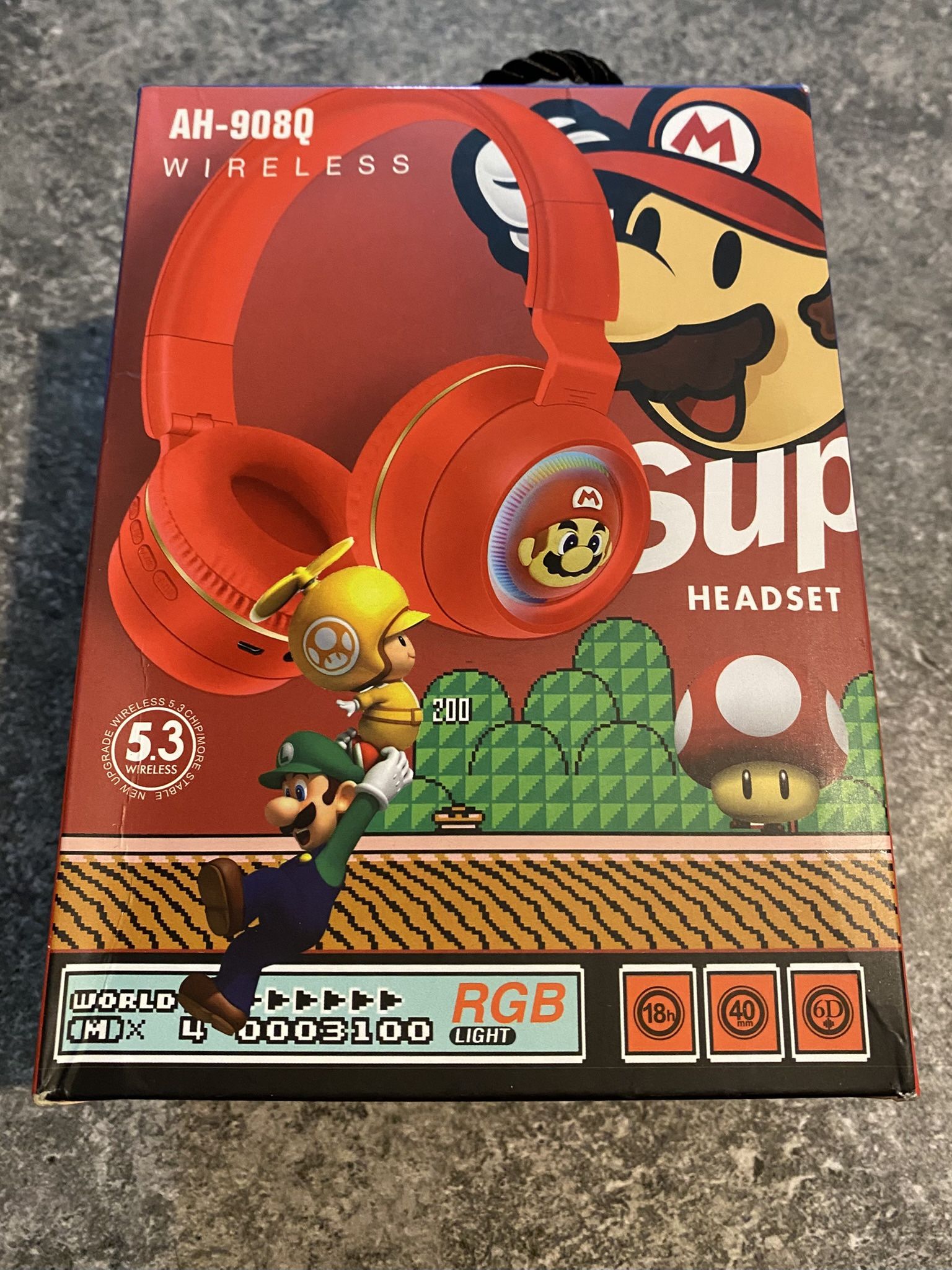 SUPER MARIO Kid Safe Headphones , Wireless, New In Box !