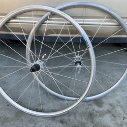 Shimano WH-R550 9/10 Speed 700c Rim Brakes Wheelset