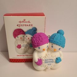 HALLMARK KEEPSAKE 2013 SNOW BETTER SISTERS ORNAMENT W/BOX 3"