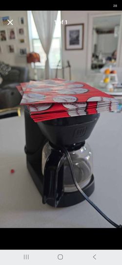 Small Coffee Pot +13 Snack Baseball baggies
