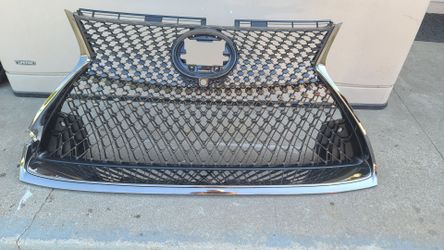 2018 - 2023 LEXUS LC LC500 GRILLE MESH CAMERA TYPE GENUINE USED OEM. A1