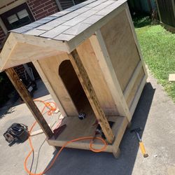 custom dog houses