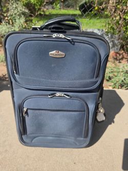 Rolling Suit Case
