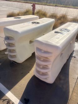 Traffix water wall barrier used
