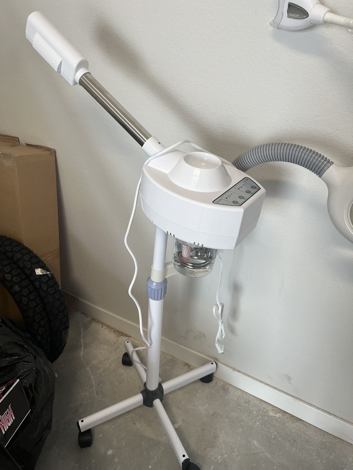 Facial Steamer With Light