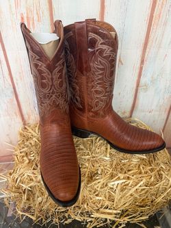 NEW SIZE 13.5 round toe COWBOY BOOTS