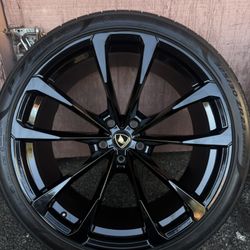Lamborghini Urus Wheels 