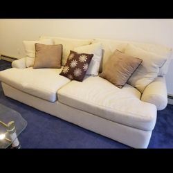 Huffman Koos Sofa & Armchair