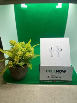 Apple Air Pods 4th gen