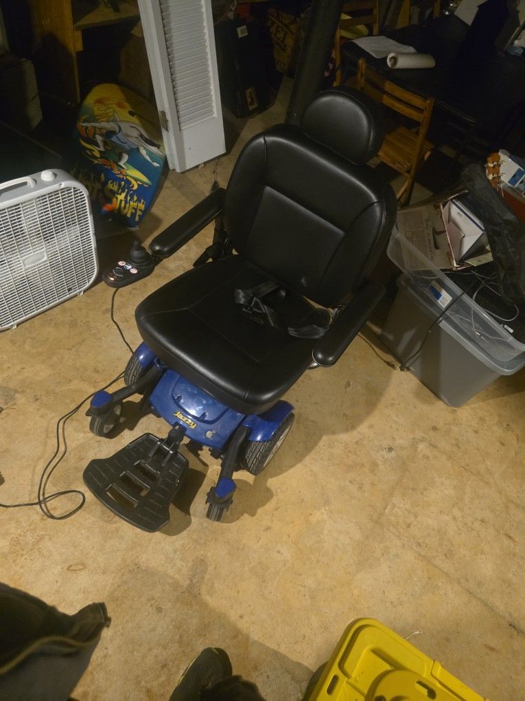 Jazzy Select 6 Power Chair