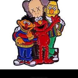 Sesame Street / Kaws Mash-up Metal & Enamel Pin Badge Brooch Elmo Bert Ernie