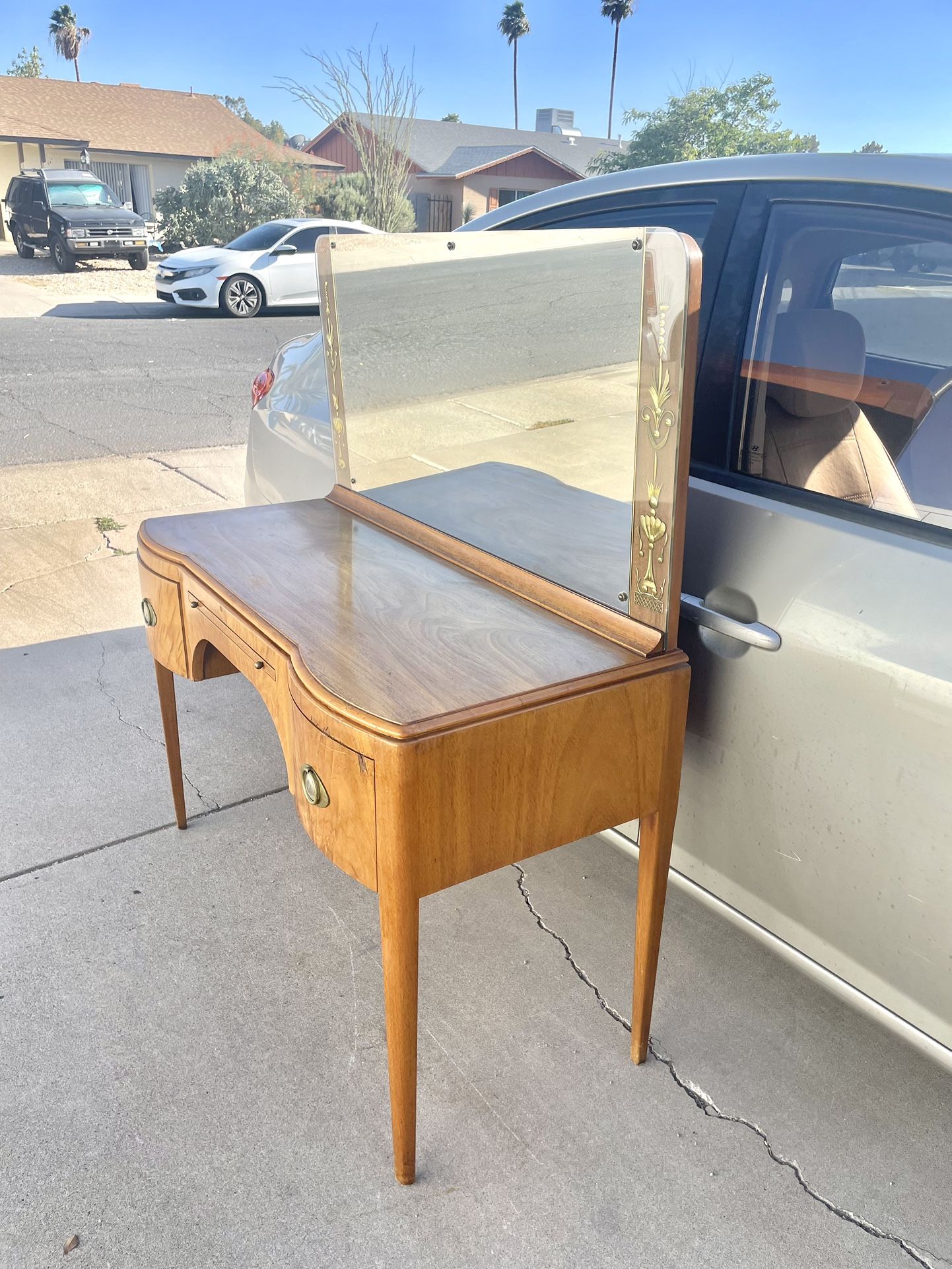 Gorgeous Antique Art Deco Hepplewhite Walnut Wood Vanity with/ Mirror Johnson Furniture Co.