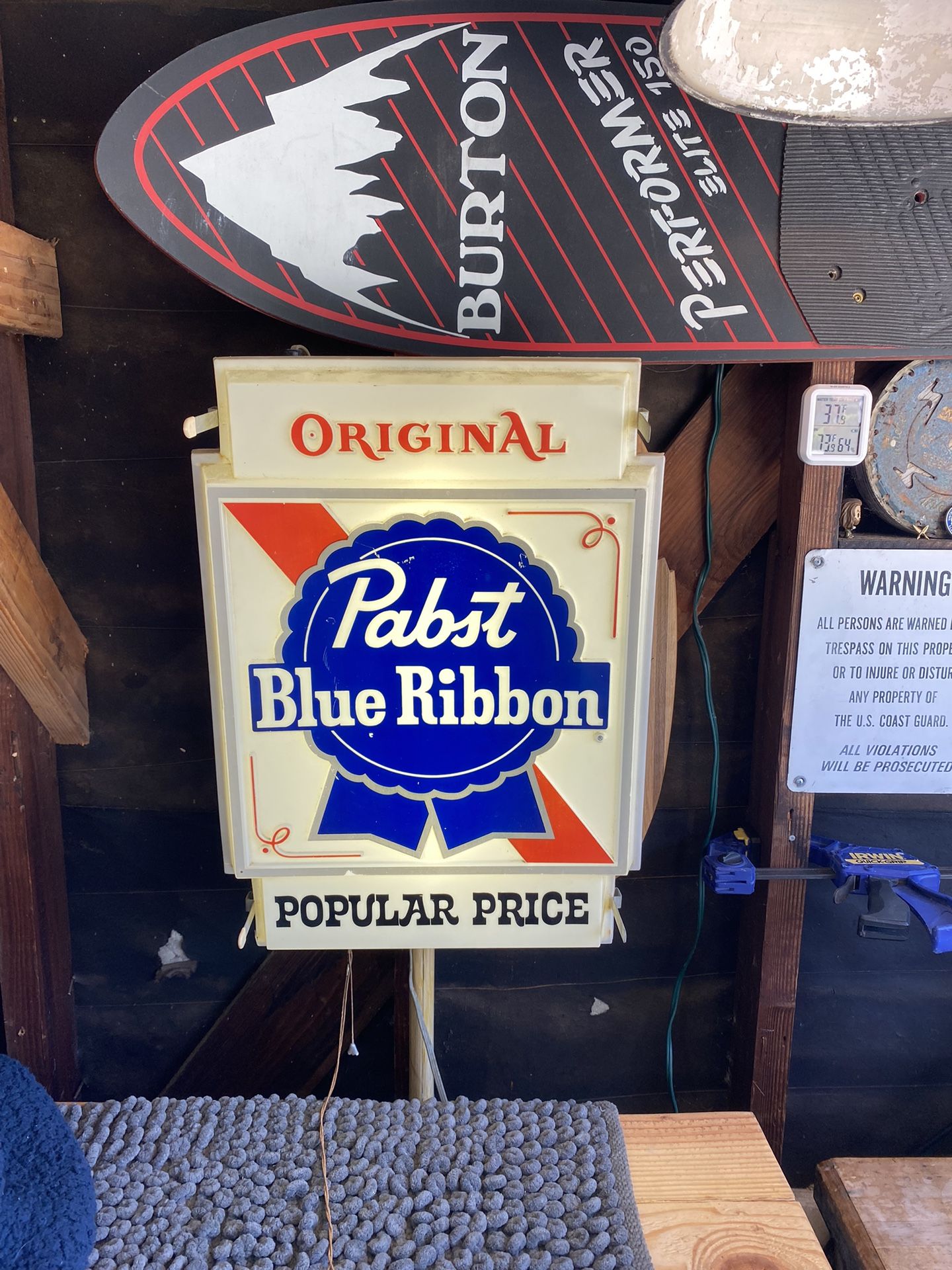 Pabst Blue Ribbon - Vintage Beer Light
