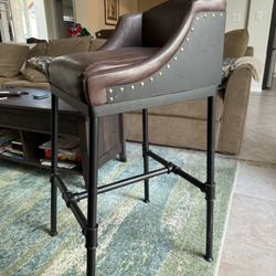 Bar Stools Bar Height  3 Matching 