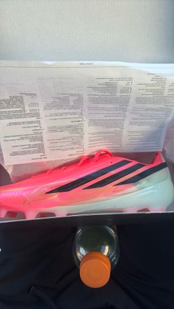 Soccer cleats