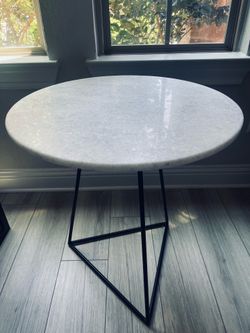 Round White Marble Top Coffee Table with Black Metal Base - Modern Design