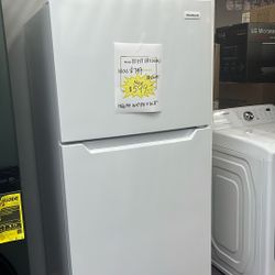 Refrigerator White 30” In New 1 Year Warranty 