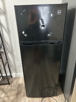 RCA Mini Fridge with Freezer - Works Great - Clean