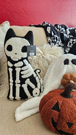 Halloween Skeleton Cat Decorative Pillow. Halloween Home Decor -2 AVAILABLE 🐈‍⬛🎃✨️