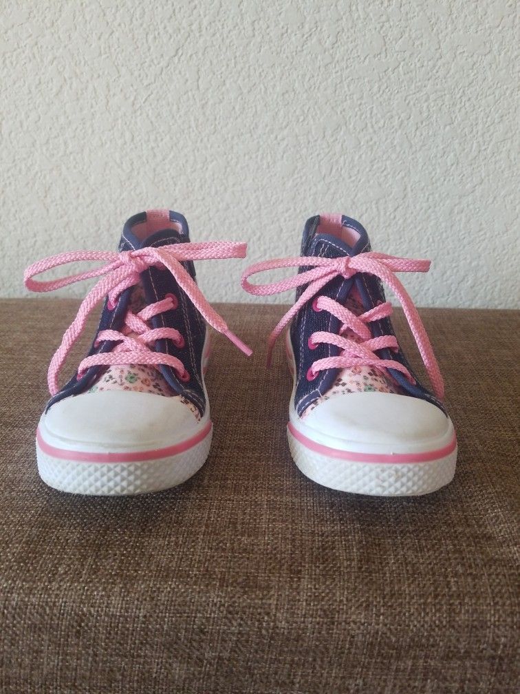 Toddler Girl High Tops Size 7