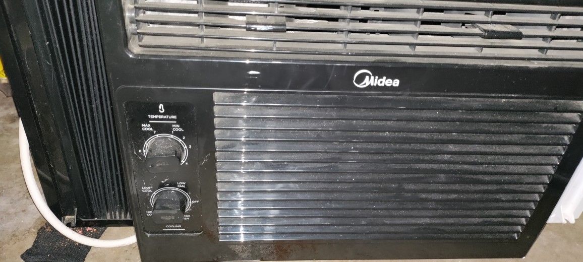 Window AC