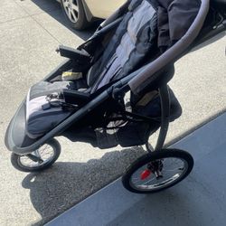 jogging stroller 
