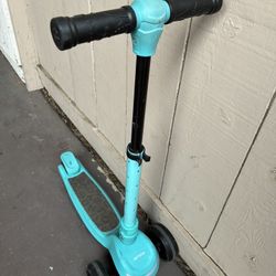 3 Wheel Scooter
