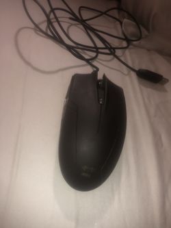 E blue gaming mouse