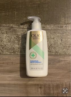 Olay Hungarian Water Essence Calming Liquid Cleanser