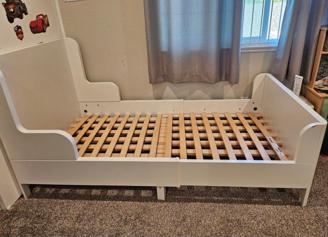 Beautiful Twin Size Bed Frame Only 