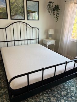 Queen mattress