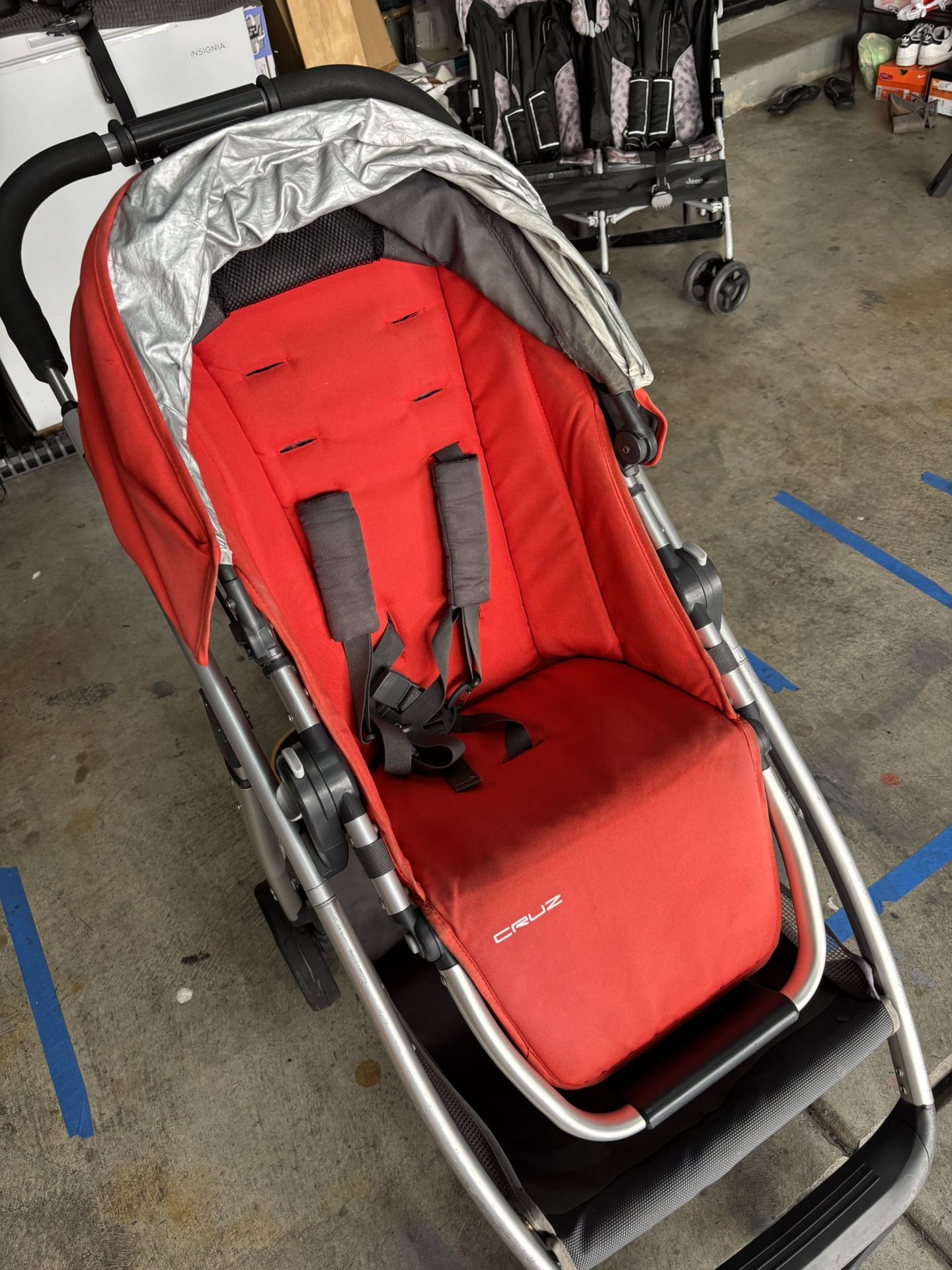 Uppababy Cruz (Red) With Kickboard