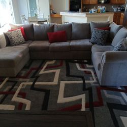 Large Sectional Very Nice And Clean 