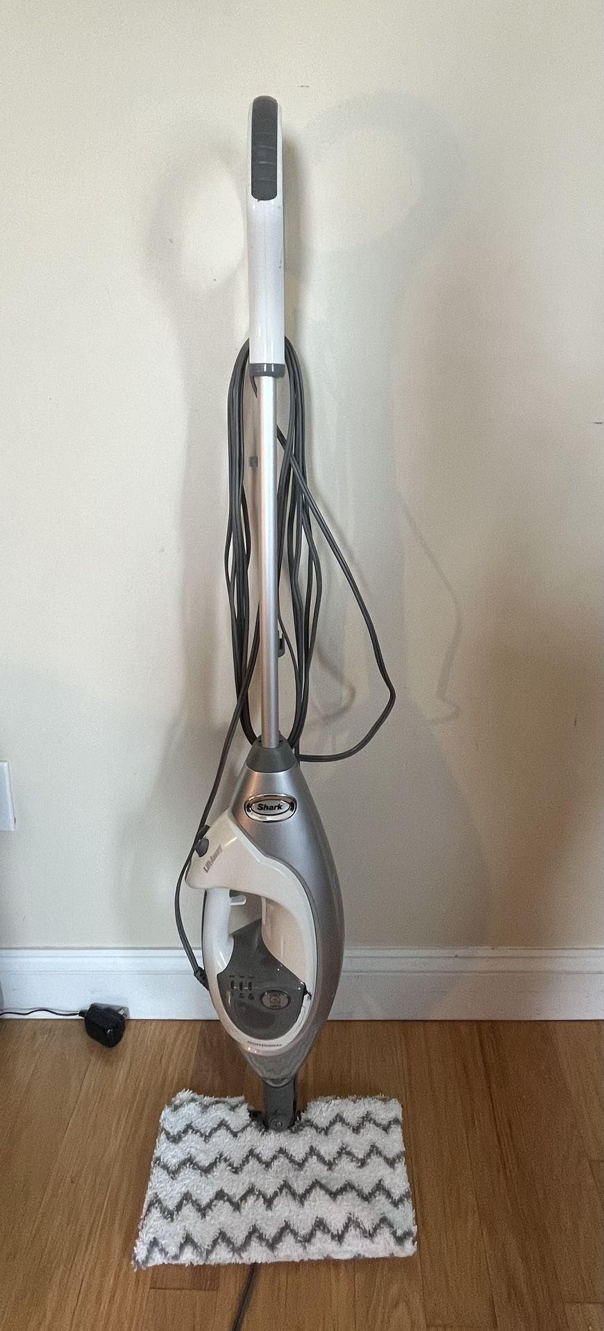 Shark Lift Away Steam Mop With New Pad