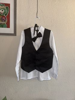 Boys Suit Size 7