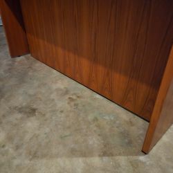 Desk With Keyboard Tray