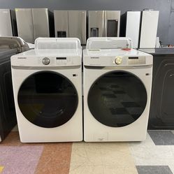 New Samsung Front Load Washer And Gas Dryer 